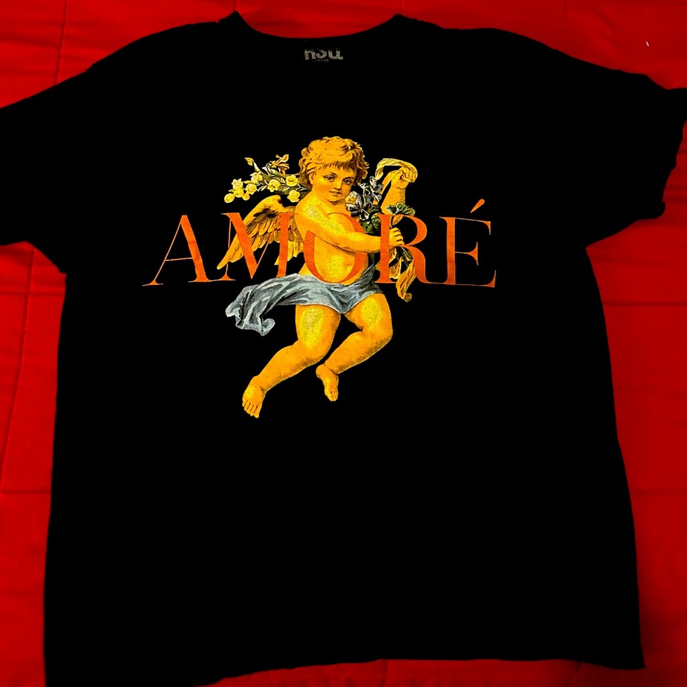 Lightly used tee